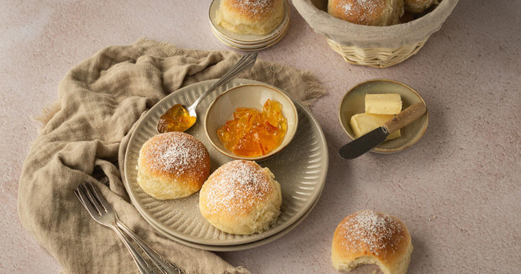 Süße Brioche Brötchen