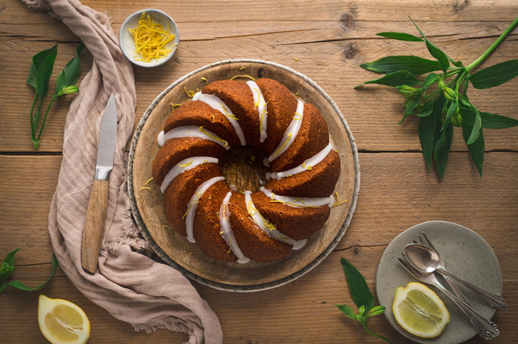 Zitronen-Buttermilch-Gugelhupf
