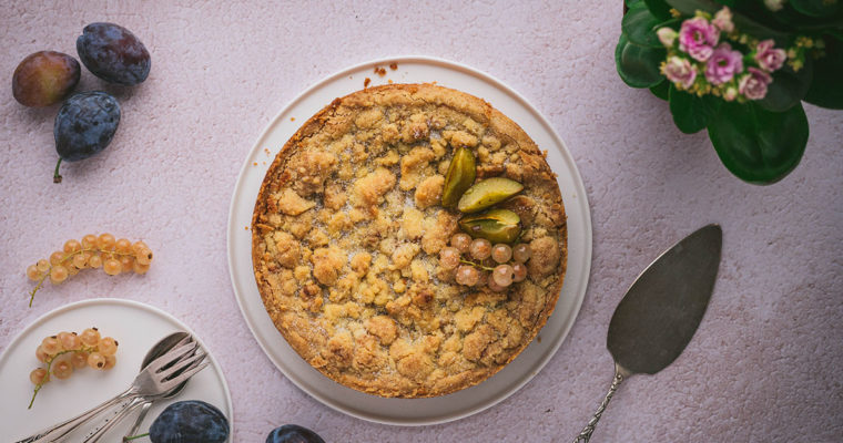 Veganer Zwetschgenkuchen mit Streuseln aus nur 4 Zutaten