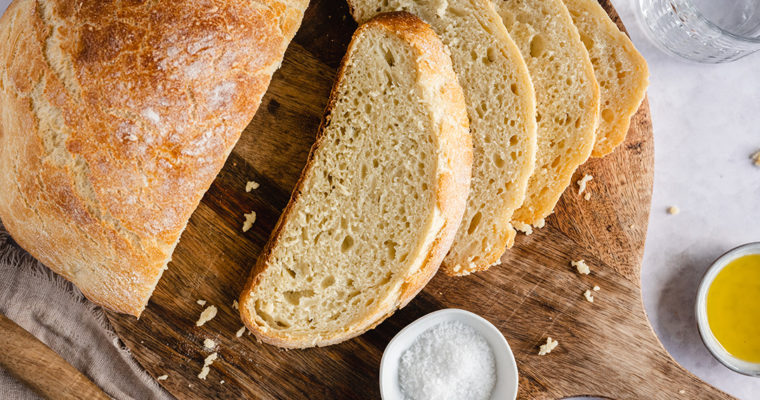 Kartoffelbrot mit gekochten Kartoffeln und Trockenhefe