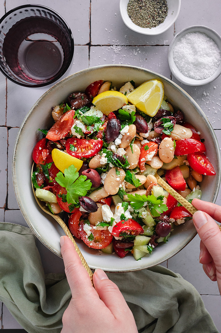 Griechischer Bohnensalat mit weißen Bohnen und Feta – Use Your Food