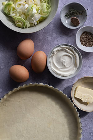 Die Zutaten für die Porree Quiche.