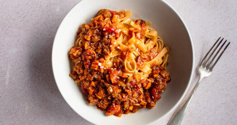 Vegetarische Bolognese toskanischer Art