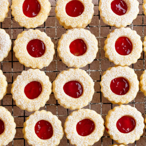 Ein Abkühlgitter mit Spitzbuben.