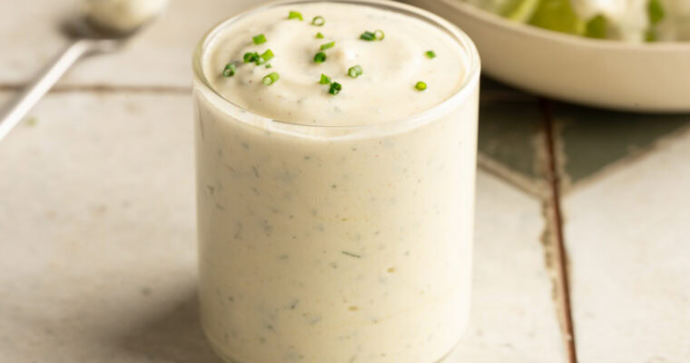 Joghurt-Kräuter-Dressing selber machen