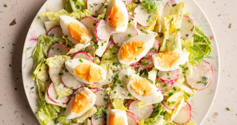 Radieschensalat mit Ei und Joghurt