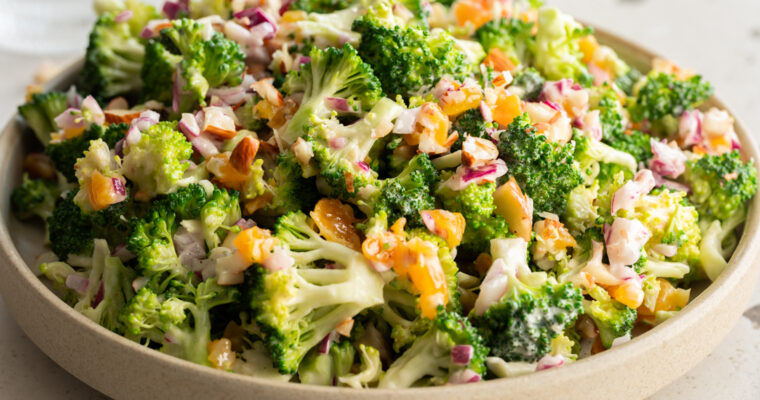 Roher Brokkolisalat ohne Thermomix